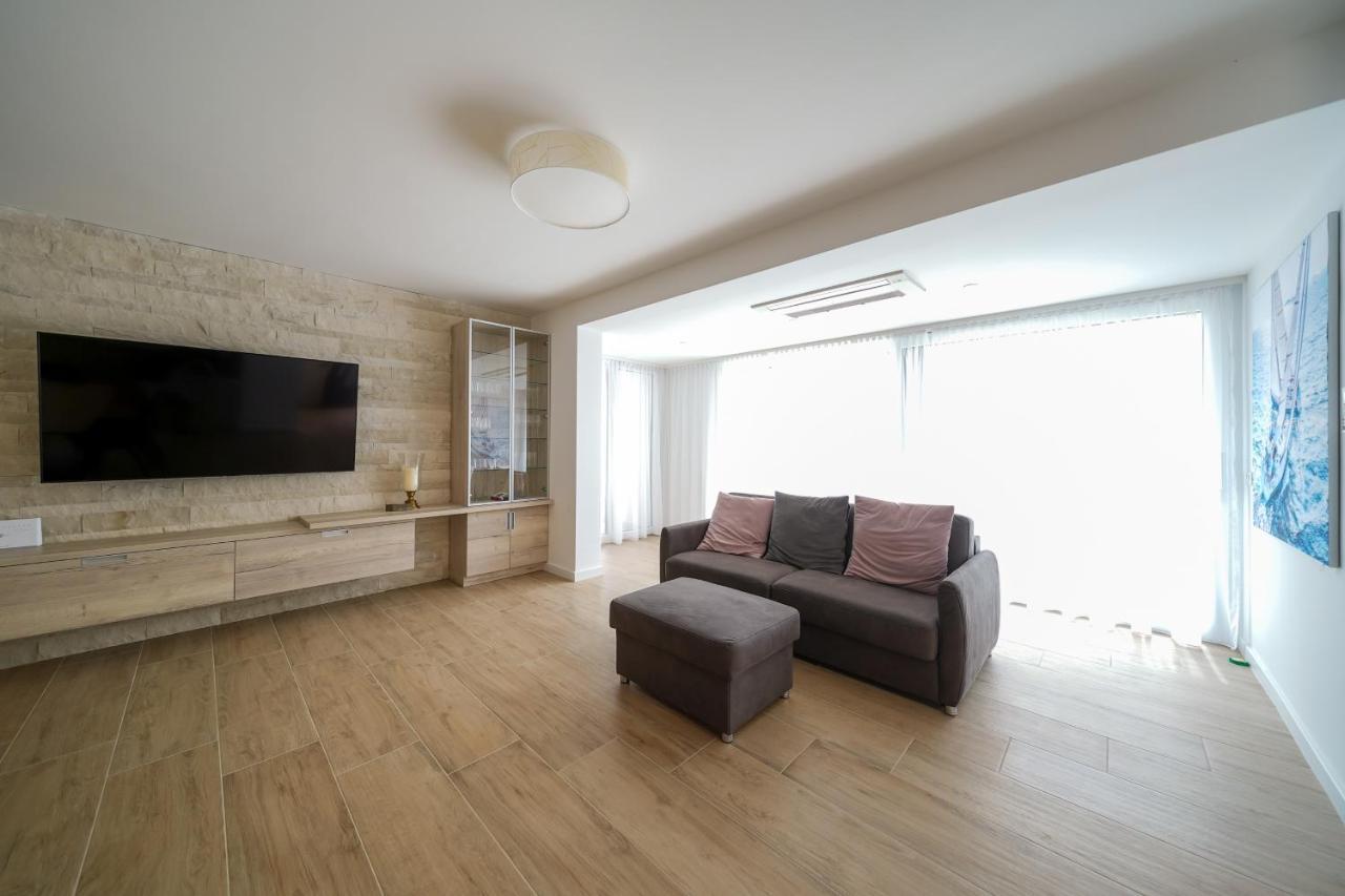 Sunadria Apartment
